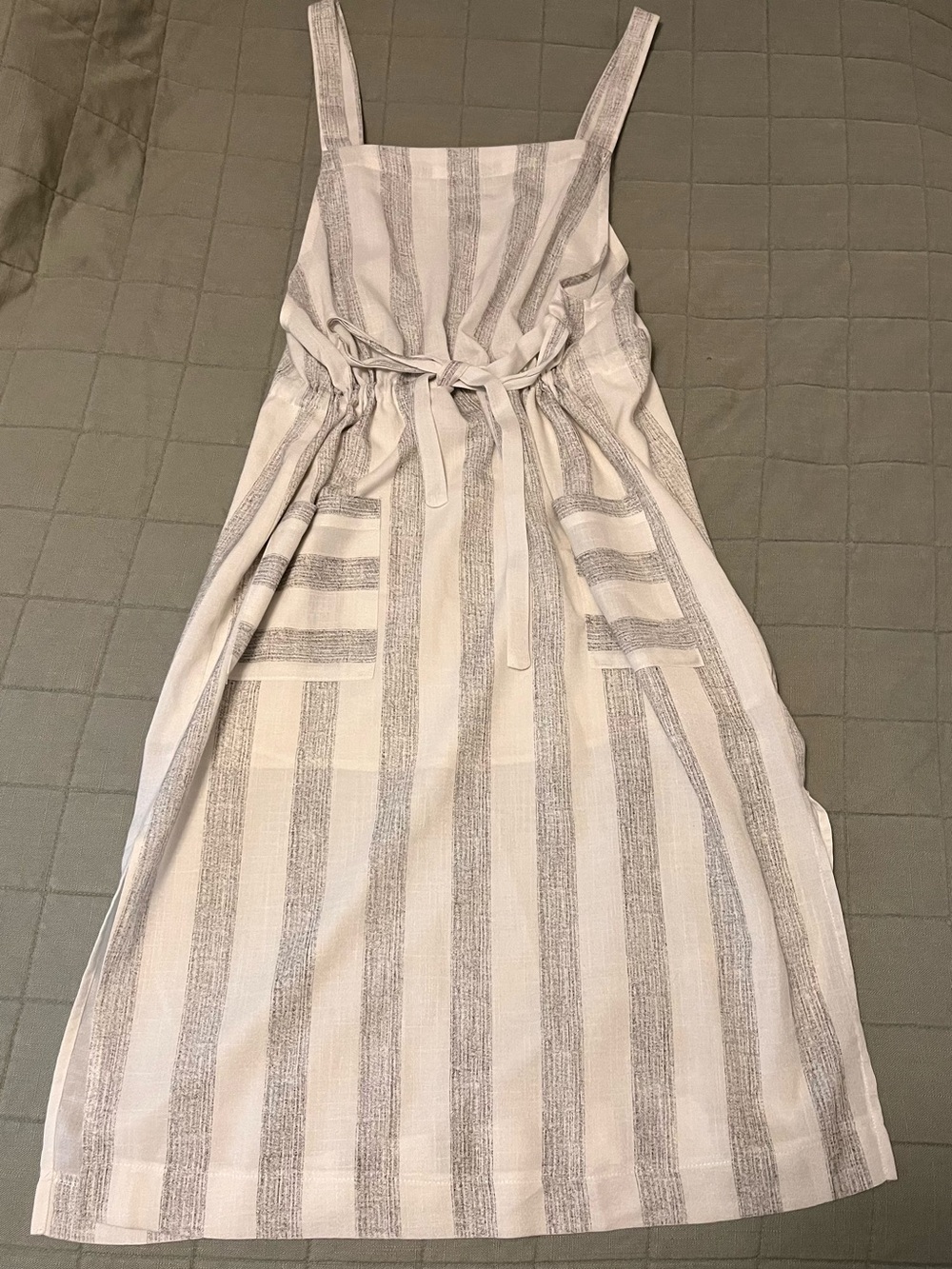 Size M Striped Linen-Blend Apron Dress in white Cream & Gray